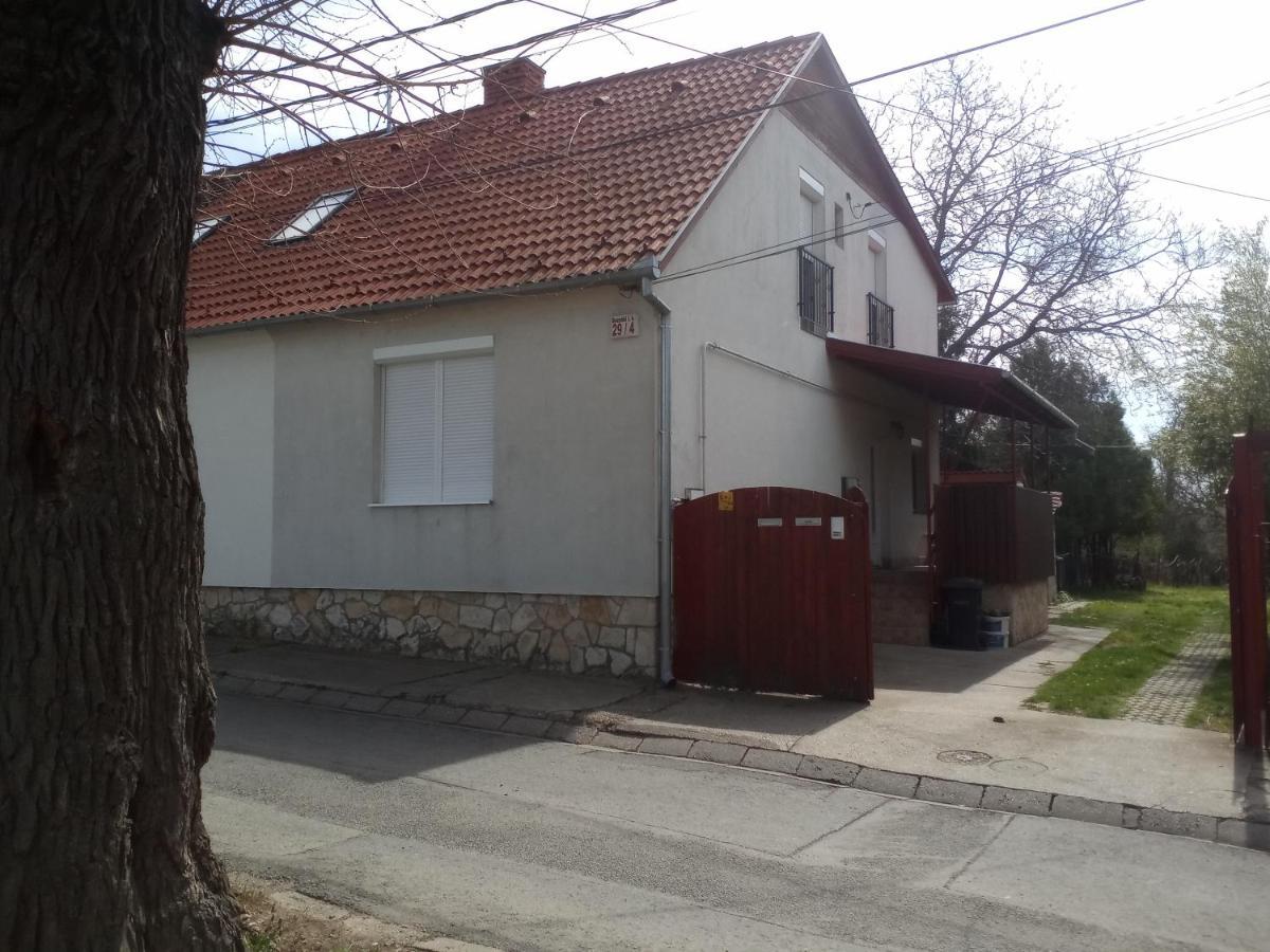 Budai Vam Apartmanhaz Beci Exterior foto