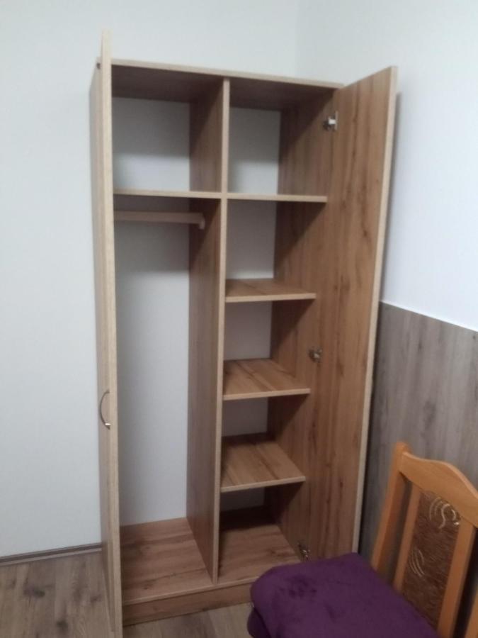 Budai Vam Apartmanhaz Beci Exterior foto