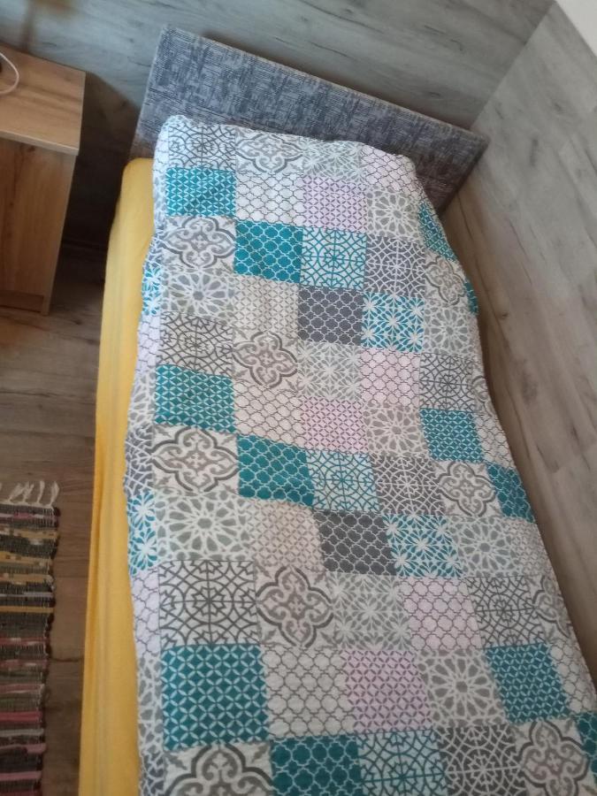 Budai Vam Apartmanhaz Beci Exterior foto
