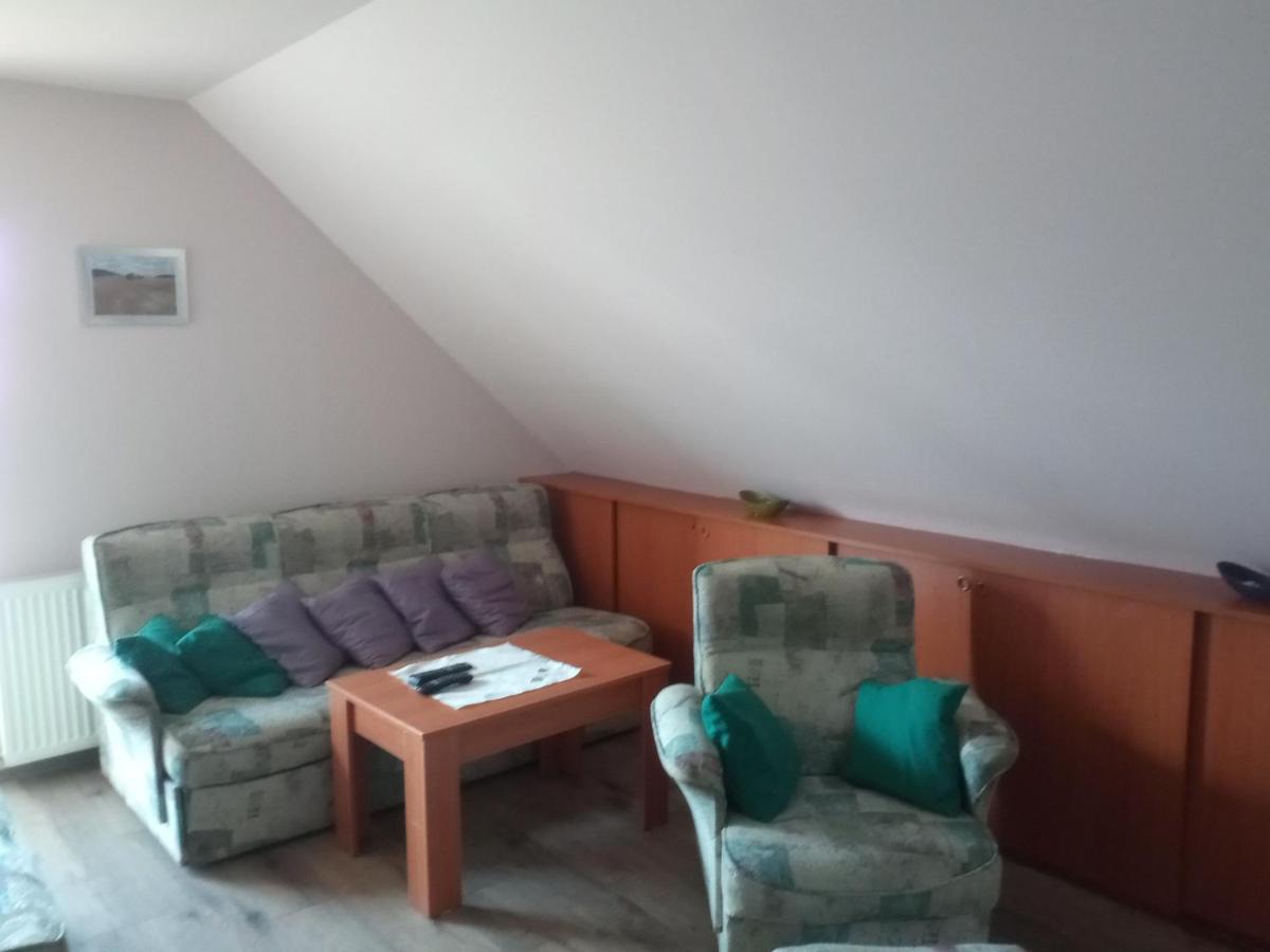 Budai Vam Apartmanhaz Beci Exterior foto